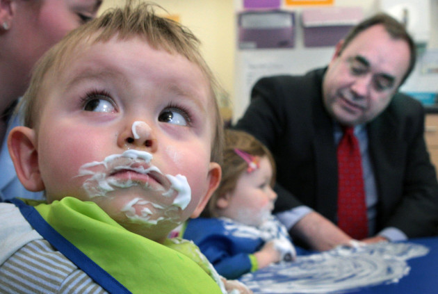 First Minister visits nursery