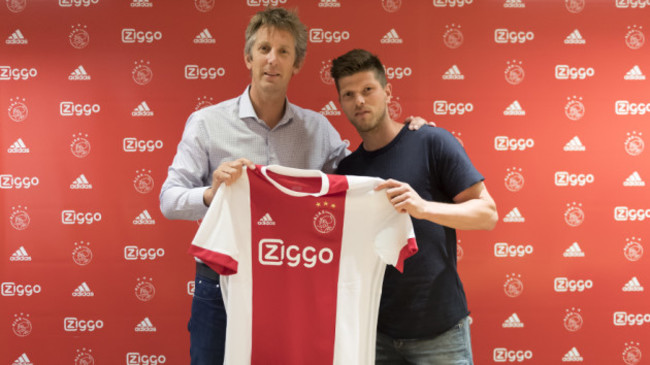 2017-06-01 Huntelaar