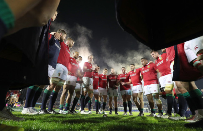 Alun Wyn Jones speaks to his teammates after the game