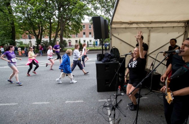 Entertainment along the route for the participants in the 2017 VHI Women's Mini Marathon