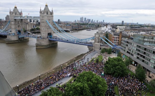 Incident at London Bridge