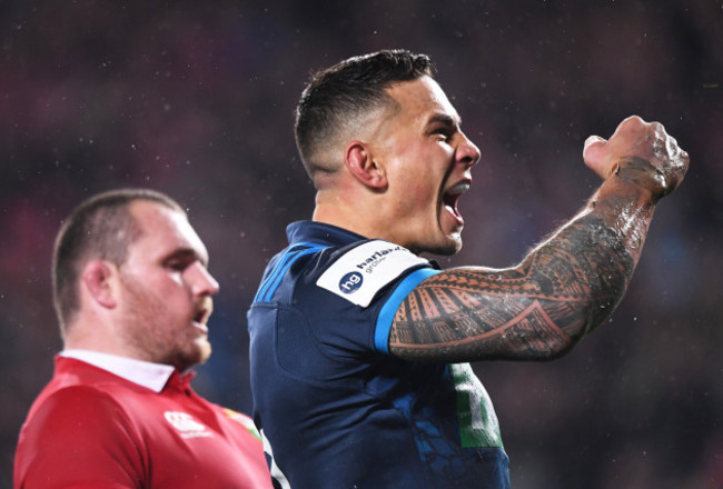 Sonny Bill Williams celebrates scoring their second try