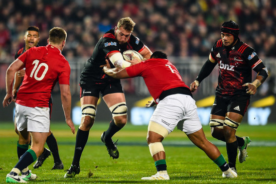 Luke Romano is tackled by Mako Vunipola