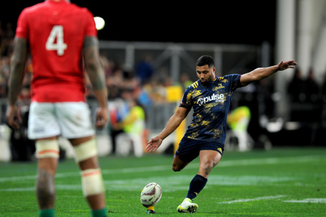 Lima Sopoaga kicks at goal