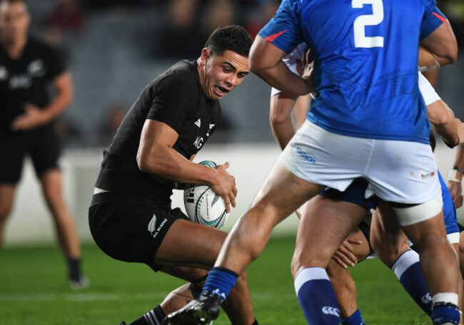 Anton Lienert-Brown scores a try