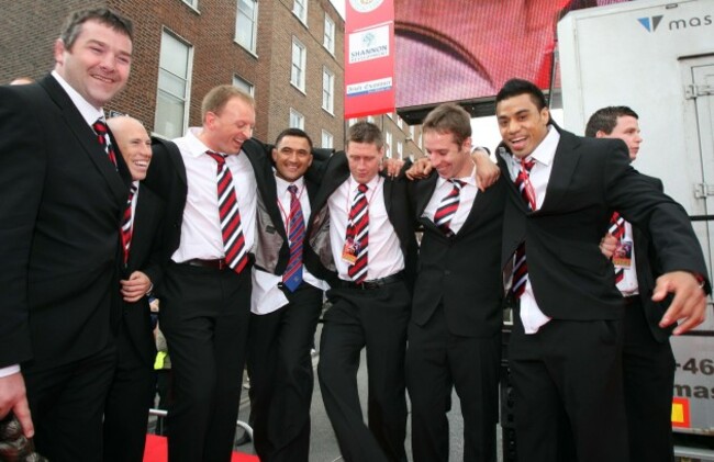 Ronan O'Gara, Tomas O'Leary and Lifeimi Mafi