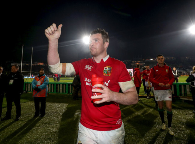 Peter O'Mahony celebrates winning