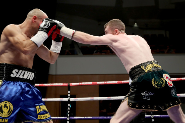 Paddy Barnes in action against Silvio Olteanu