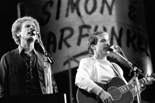 Music - Simon and Garfunkel - Wembley Stadium