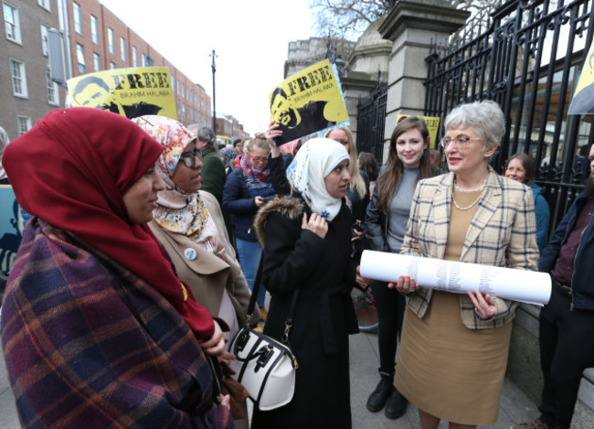 0027 Vigil for Ibrahim Halawa_90507628