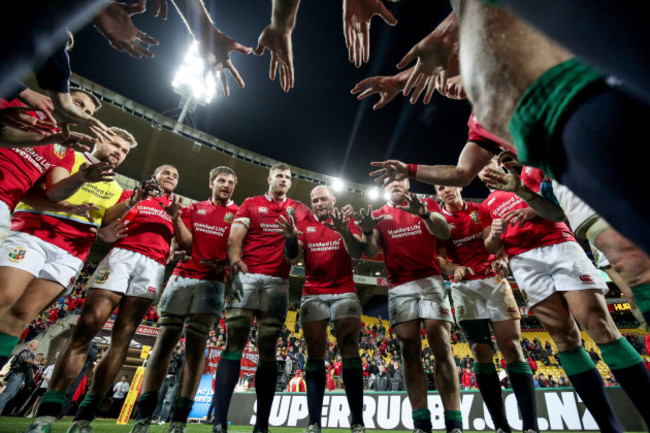Rory Best with the team after the game