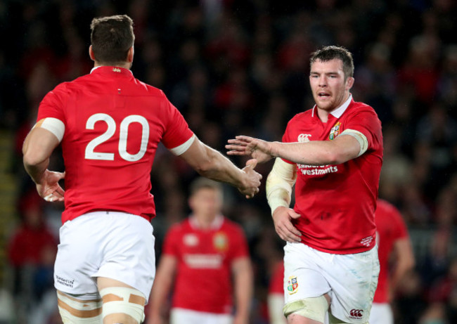 Peter O'Mahony comes off for Sam Warburton