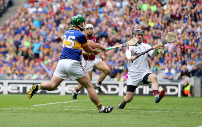 John O&rsquo;Dwyer scores a goal