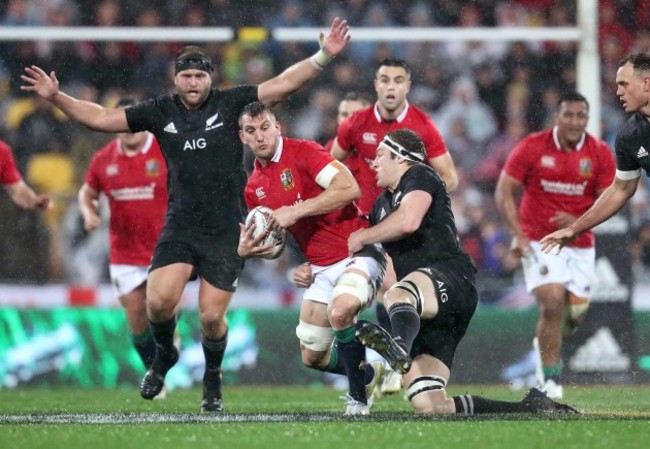 Sam Warburton with Brodie Retallick