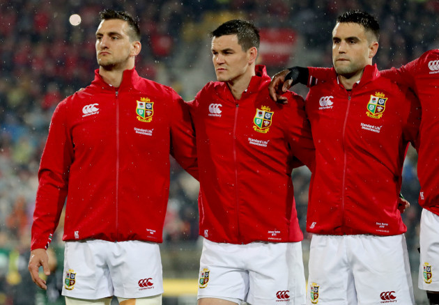 Sam Warburton, Jonathan Sexton and Conor Murray during the New Zealand national anthem