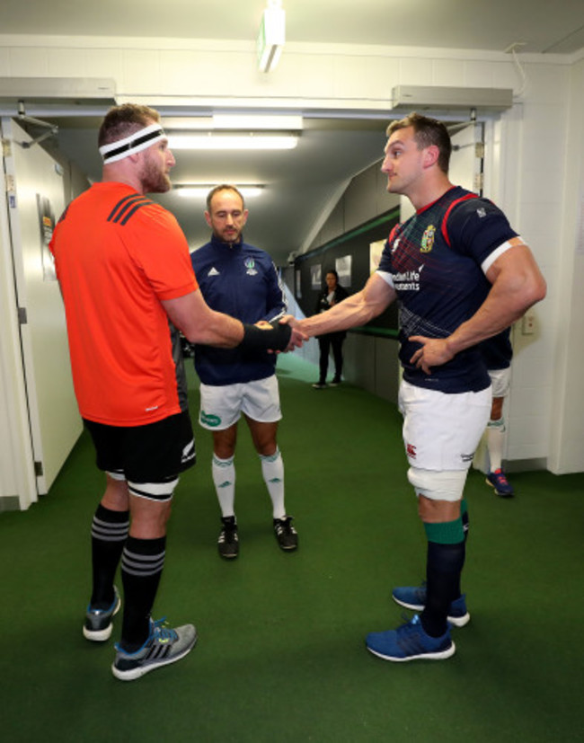 Kieran Read and Sam Warburton with Roman Poite at the coin toss