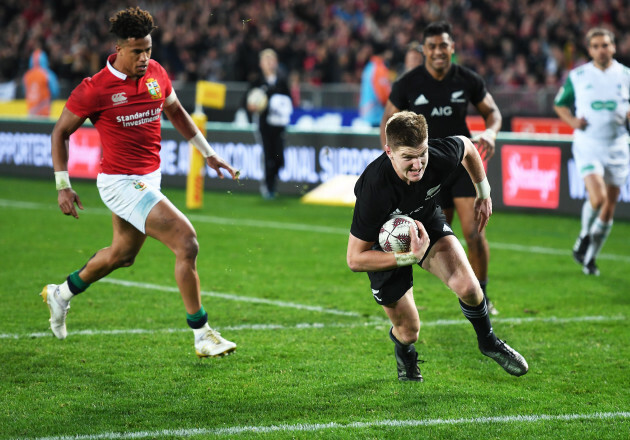 Jordie Barrett scores their second try