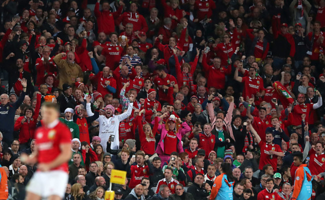 Lions' fans celebrate Owen Farrell levelling the game