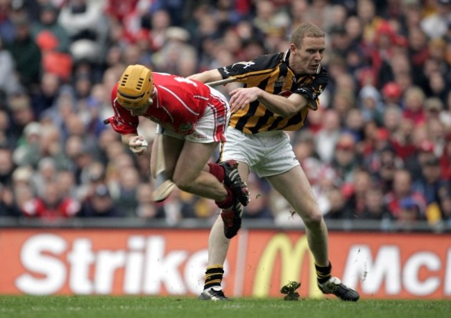 Joe Deane is tackled by James Ryall