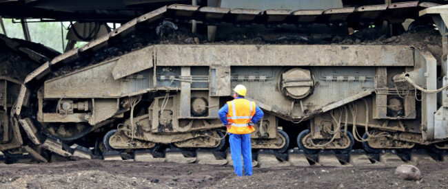 Open cast mine excavator on the move