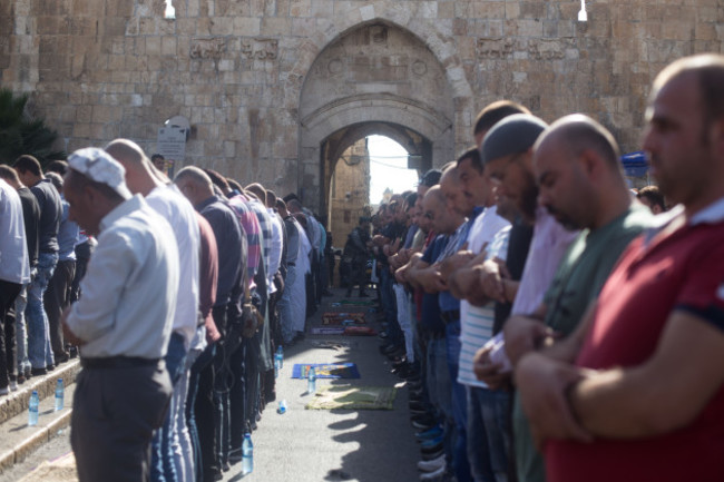 Jerusalem: Muslims hold protests outside Lion's Gate