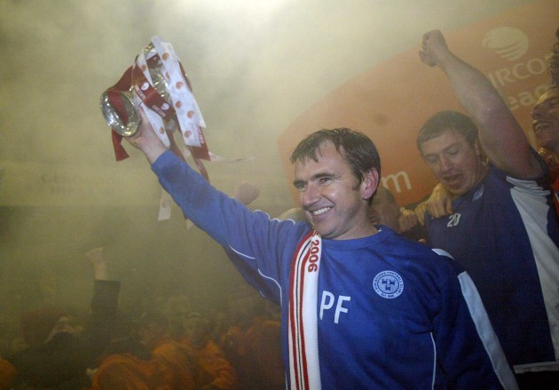 Manager Pat Fenlon lifts the Eircom League trophy