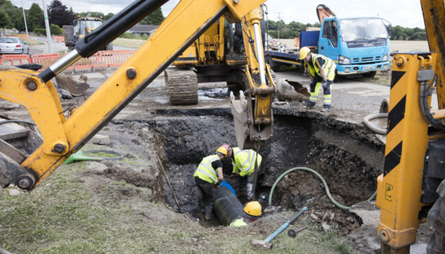 BURST WATER PIPE NAVAN 758A8317_90519349