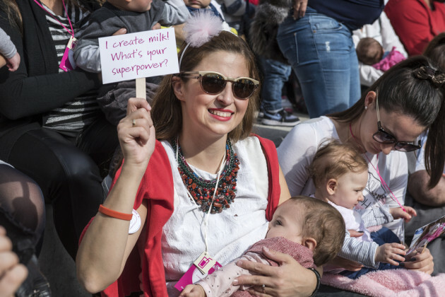 12-mothers-share-their-best-and-funniest-breastfeeding-stories
