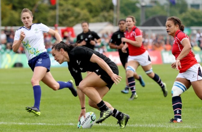 Portia Woodman scored eight tries.