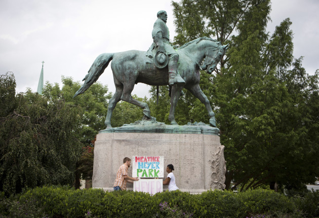 Confederate Monument Protest Charlottesville