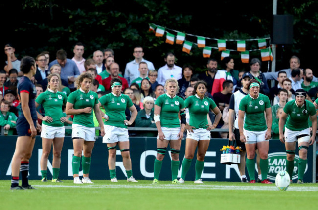 Ireland players dejected after conceding a third try