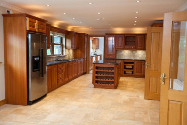 75e8decb6f208066dcba1514d41ece27