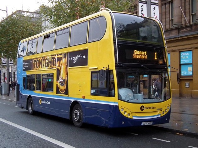 Dublin_Bus,_Volvo_B9TL_Alexander_Dennis_Enviro400_(07-D-30001)_(8203457462)