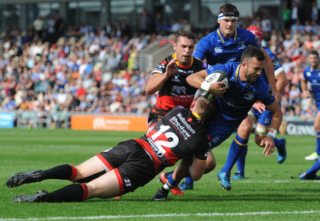 Jamison Gibson-Park scores his sides first try