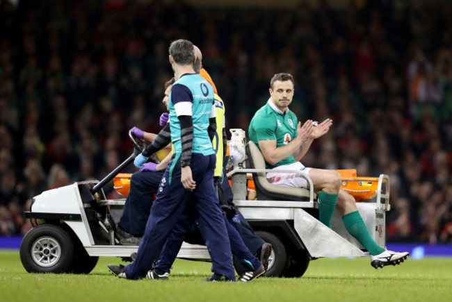 Tommy Bowe goes off injured