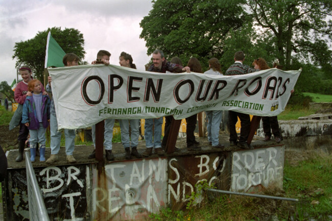 War, Conflict and Military - The Troubles - Northern Ireland - 1994