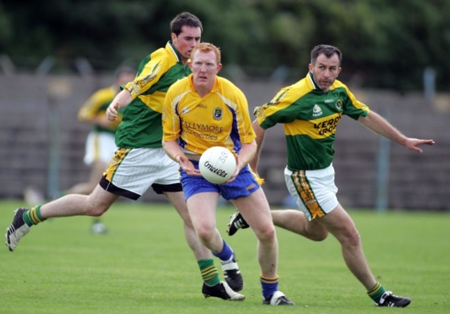 David McNulty gets tackled