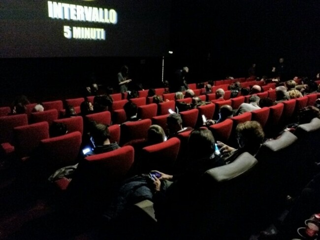 Cinema_smartphone