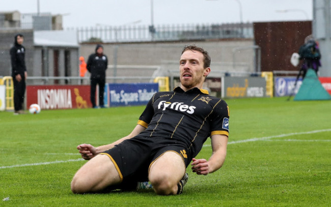 David McMillan celebrates scoring his sides first goal 16/9/2017