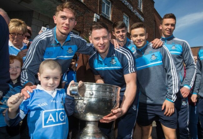 Michael Fitzsimons, Philliy McMahon, Brian Howard, Eoin Murchan, and Mark Schutte with Jayden McKiernan