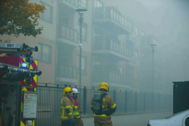 LR FIRE 521_90524384