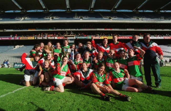 The Mayo team celebrate 3/10/1999