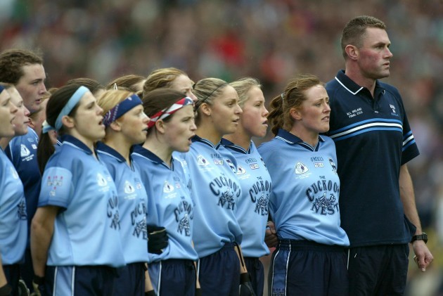 Mick Bohan with Dublin Ladies football team 5/10/2003