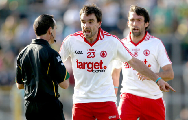 Ryan McMenamin argues with referee David Coldrick