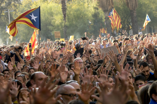 Spain: Demonstrations Against Police Attack to Catalonia's Referendum