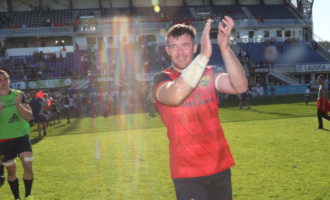 Peter OÕMahony salutes the fans after the match