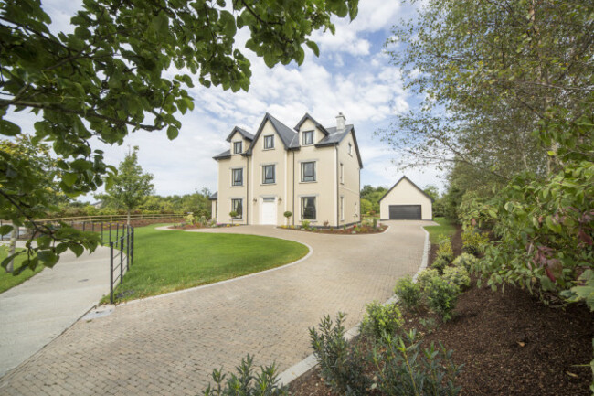 5c521135a033446564353dd2d65e7a72