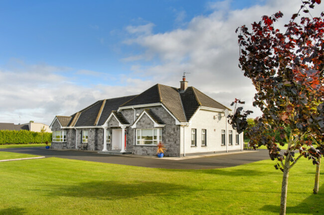 73beaa24c5941933c5d944076a32f0f8