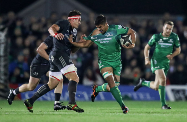 Jarrad Butler tackled by CJ Stander