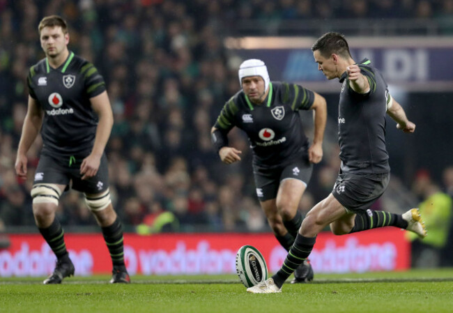 Johnny Sexton kicks a penalty